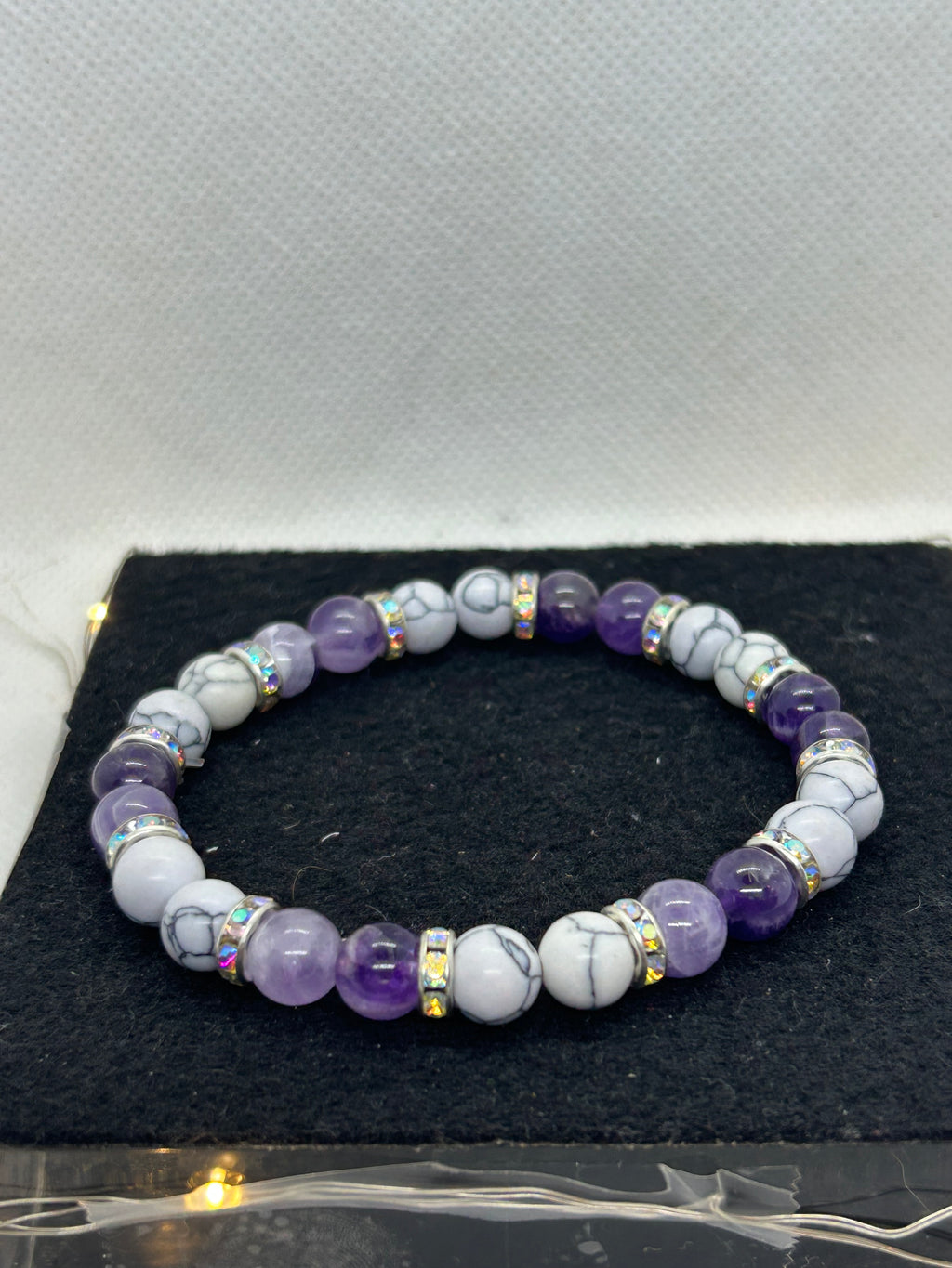 Amethyst and Howl Lite Beaded Bracelet