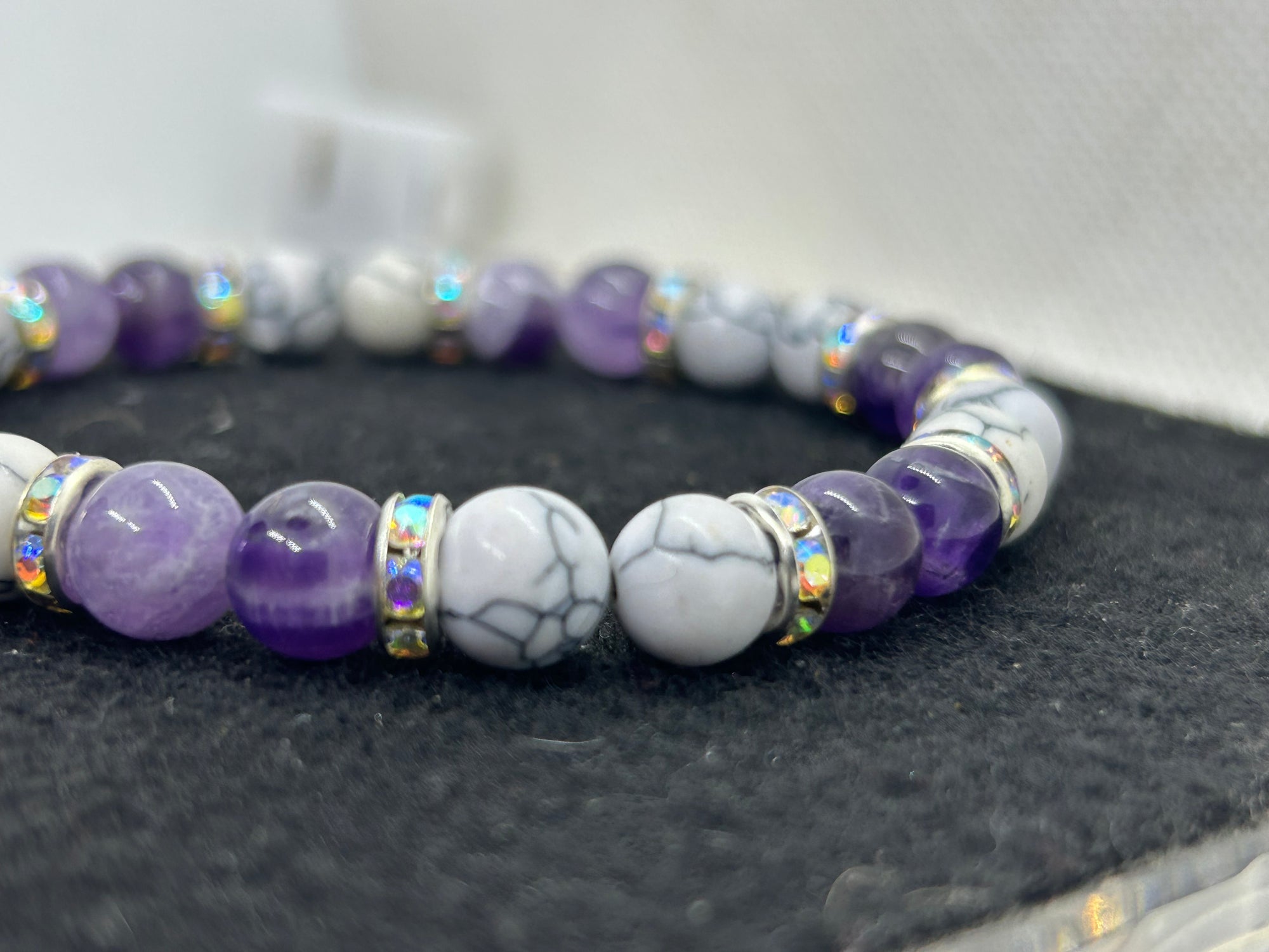 Amethyst and Howl Lite Beaded Bracelet