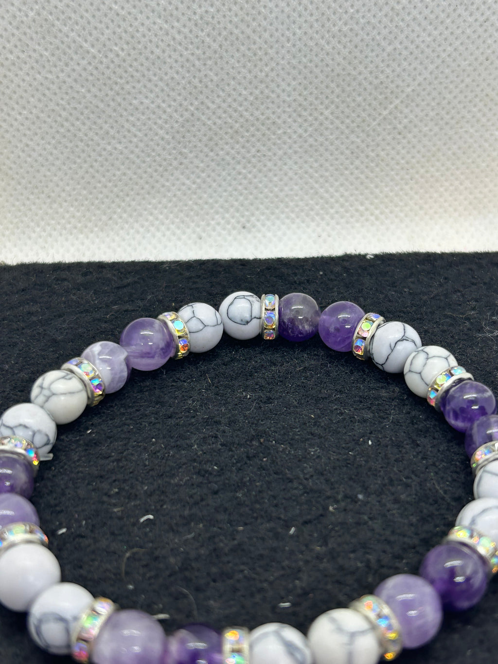 Amethyst and Howl Lite Beaded Bracelet