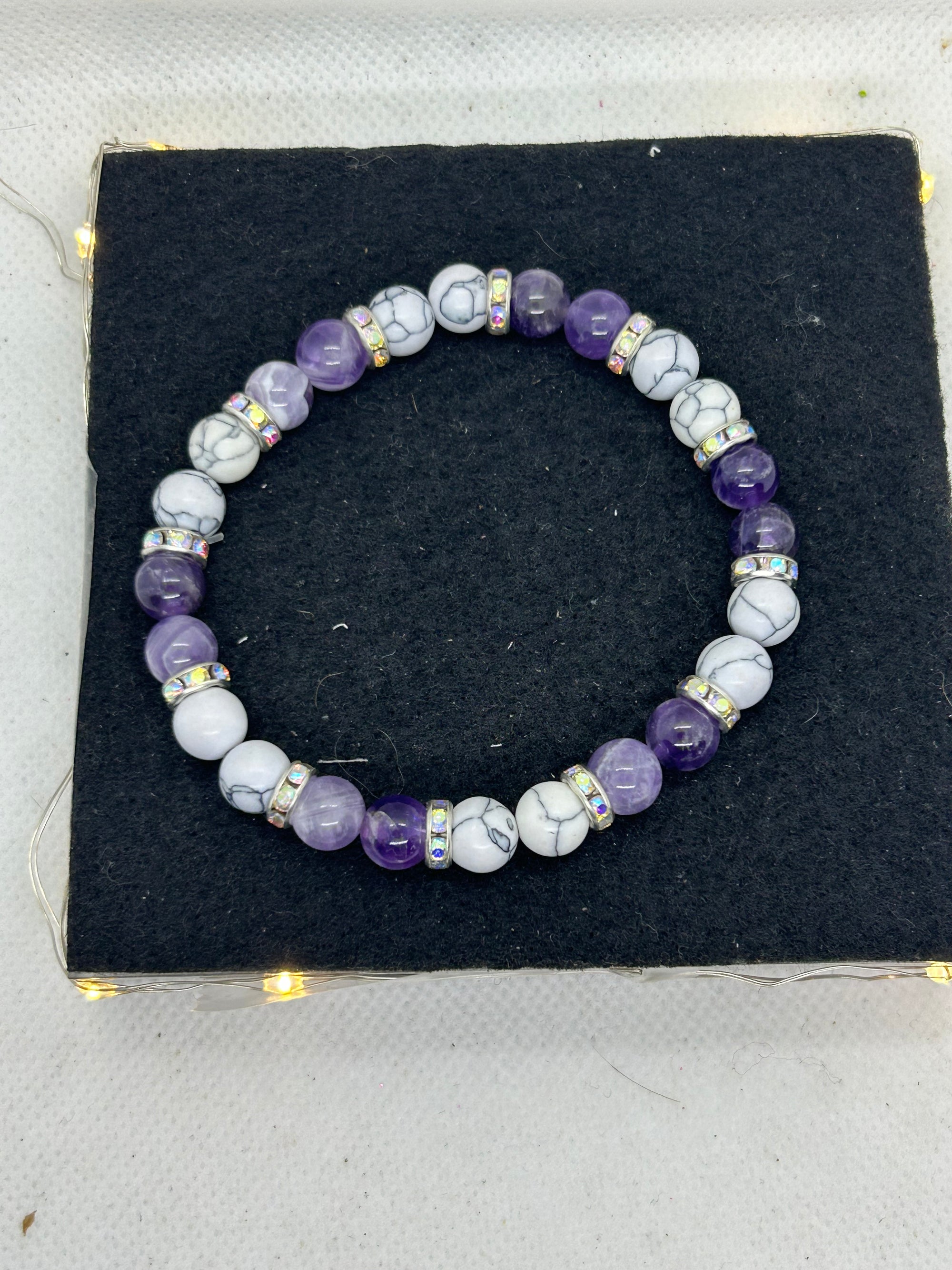 Amethyst and Howl Lite Beaded Bracelet