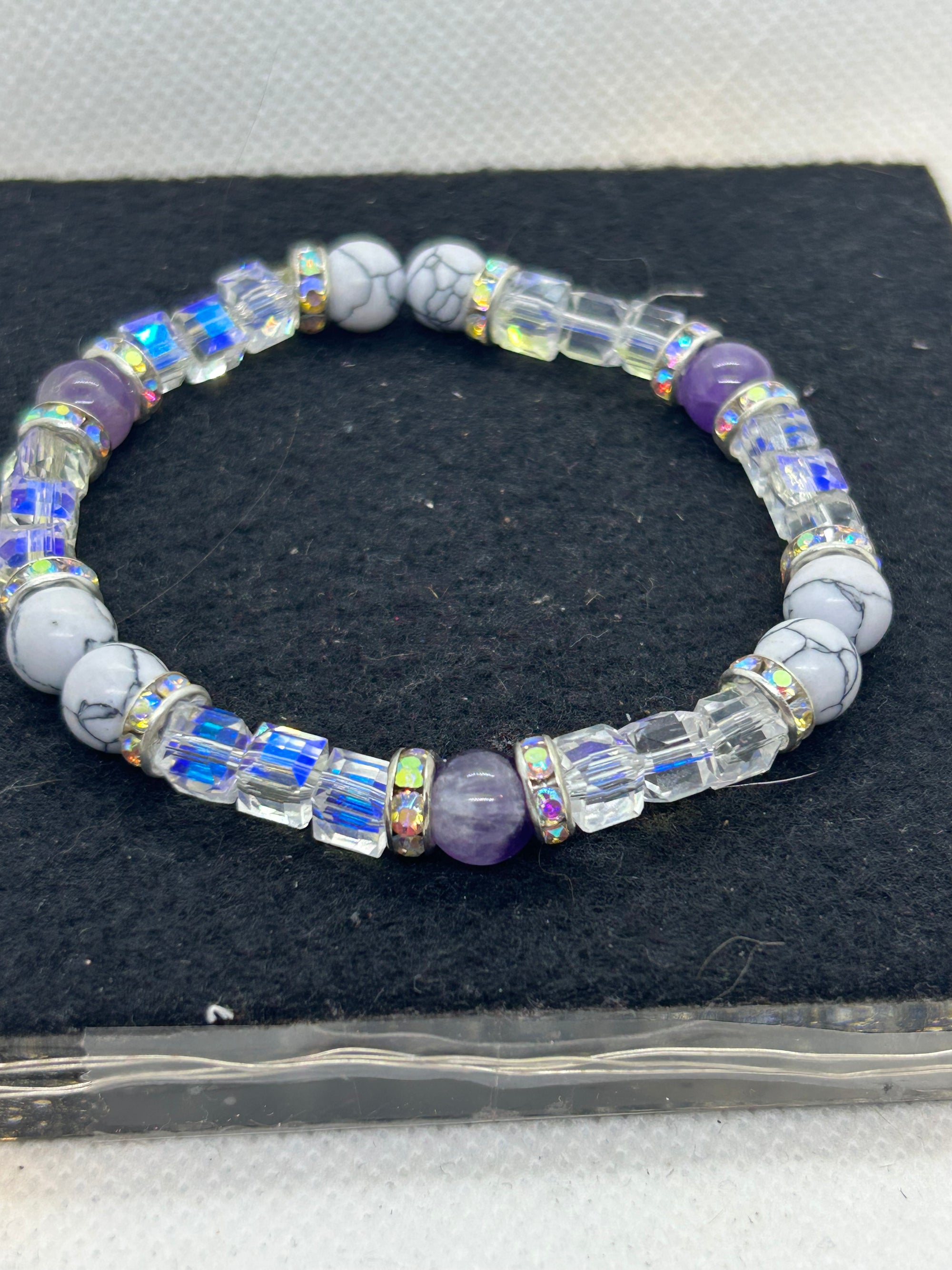 Glass Beaded Bracelet with amethyst and Howl lite beads