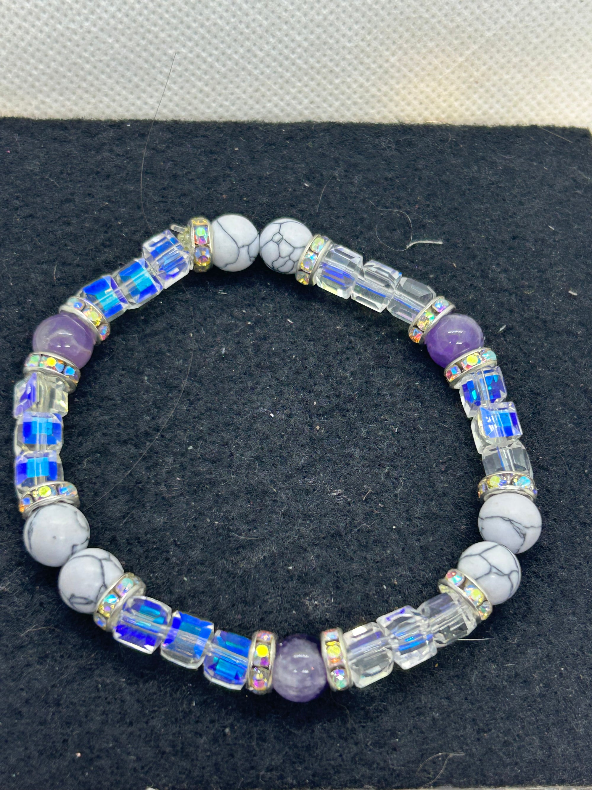 Glass Beaded Bracelet with amethyst and Howl lite beads