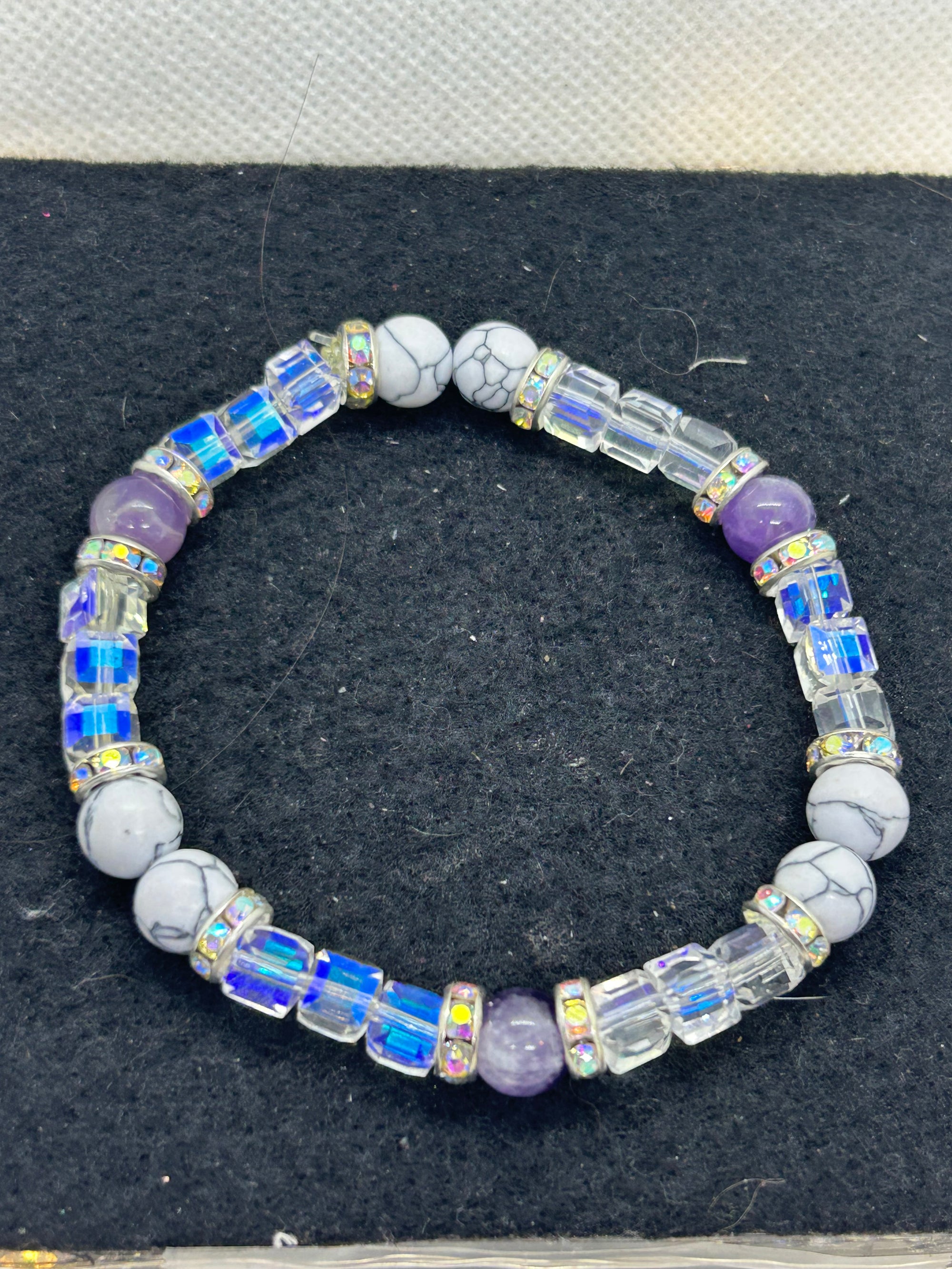 Glass Beaded Bracelet with amethyst and Howl lite beads