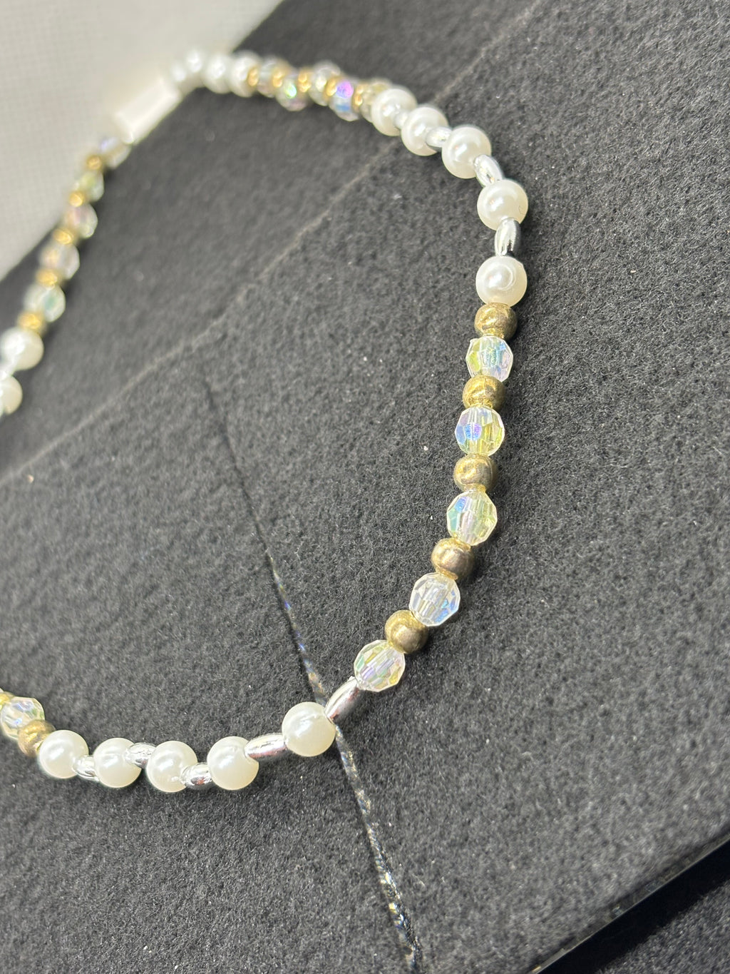White and Gold Beaded Bracelet
