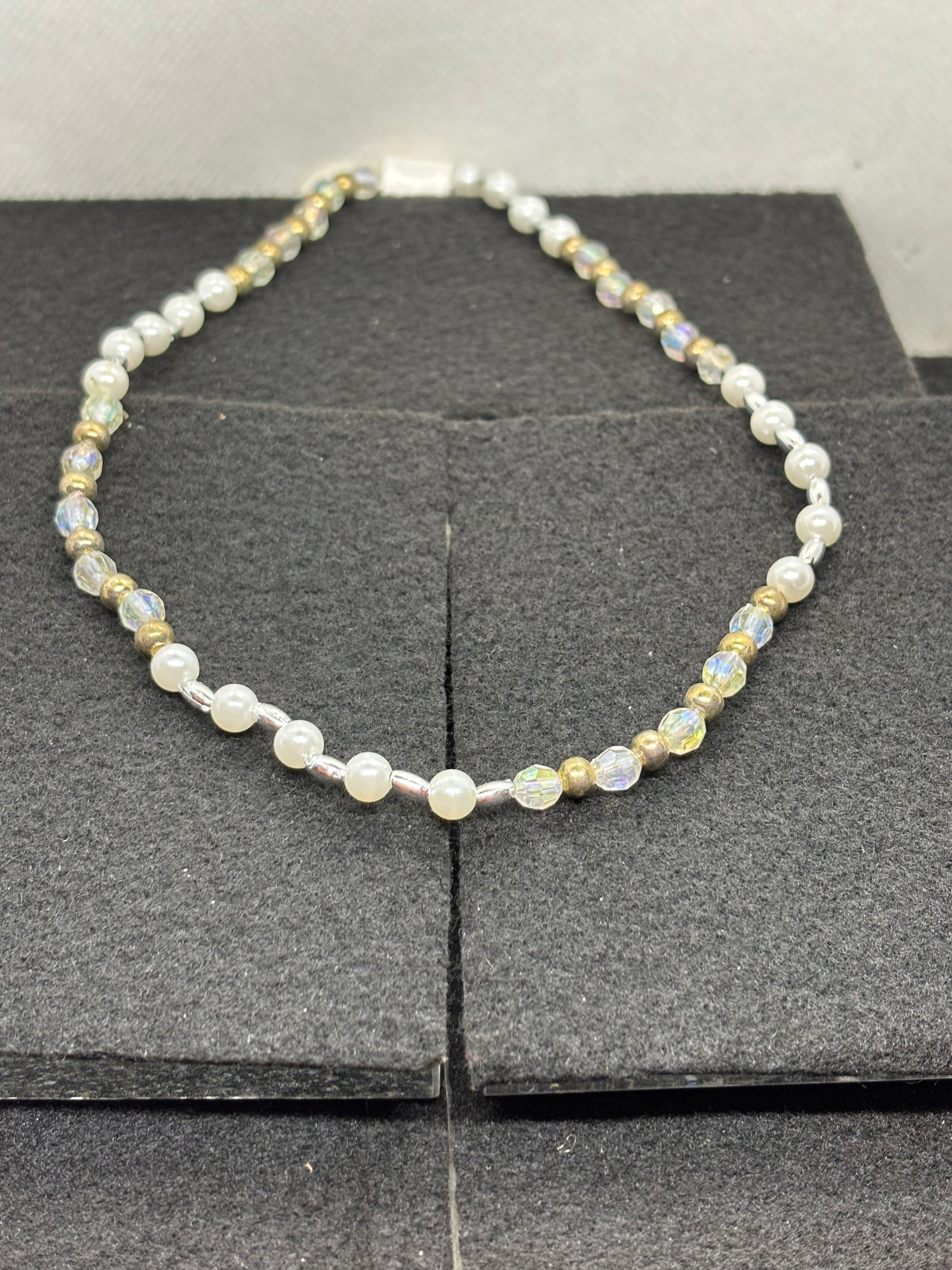 White and Gold Beaded Bracelet