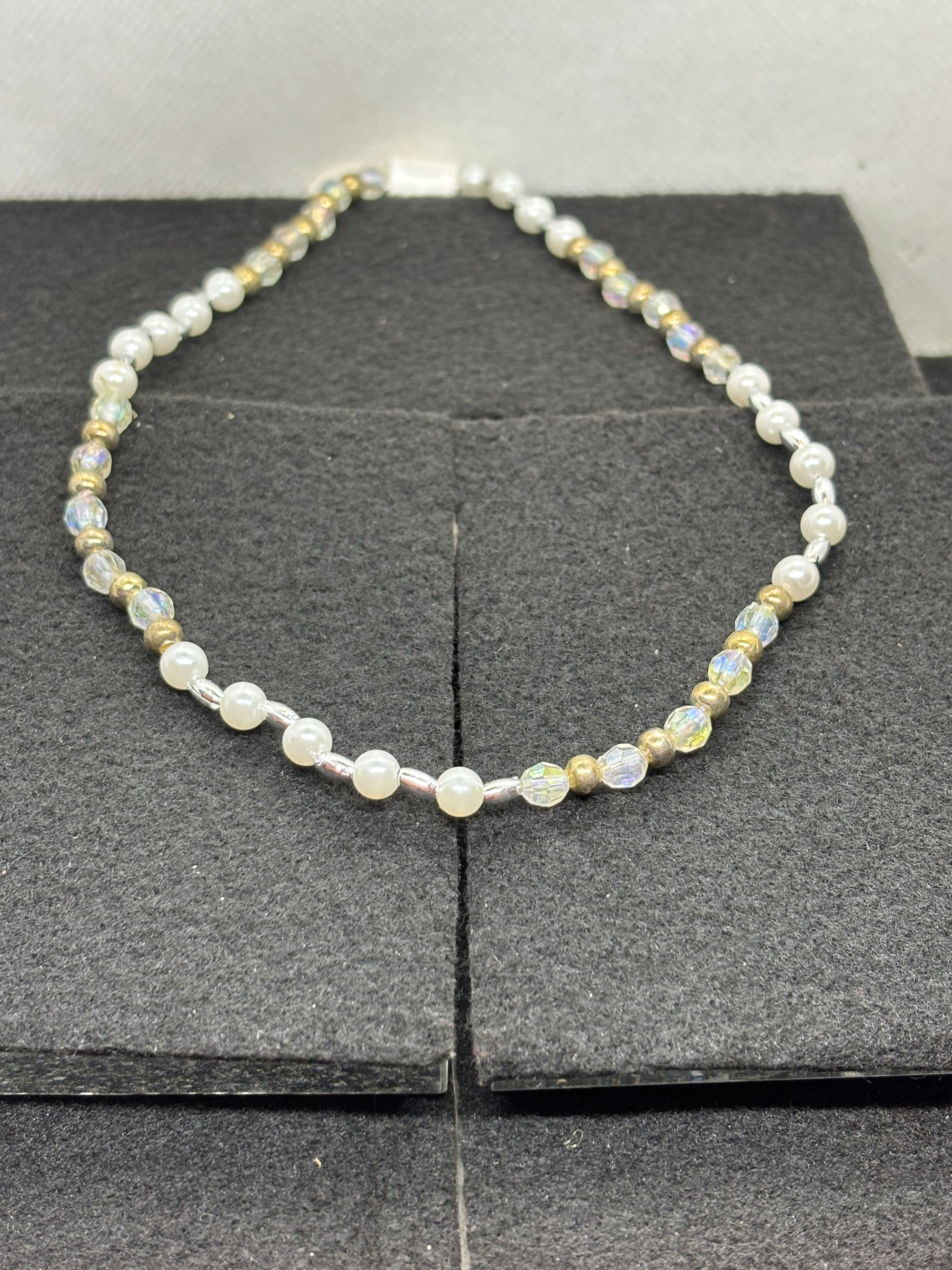 White and Gold Beaded Bracelet