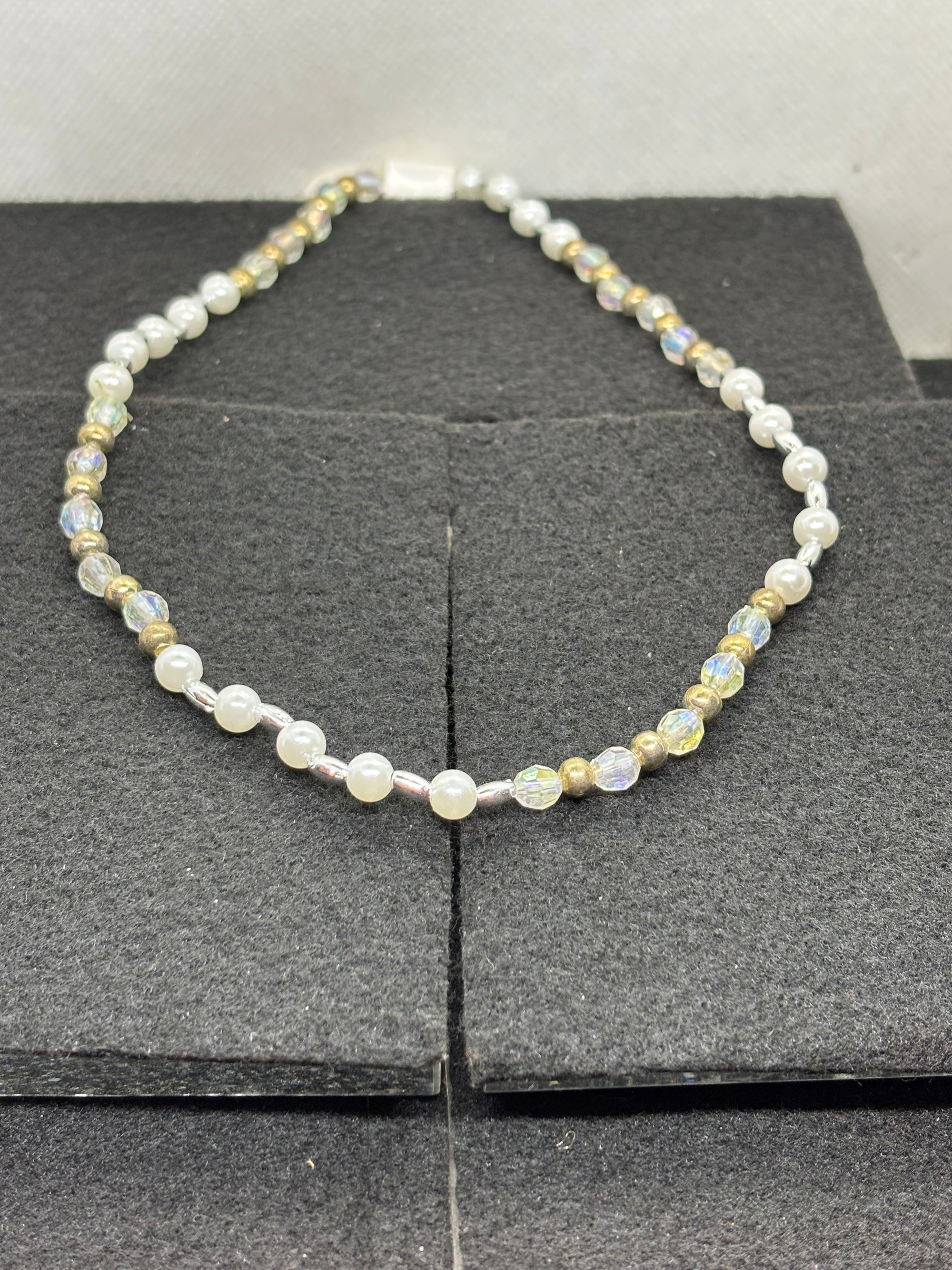 White and Gold Beaded Bracelet