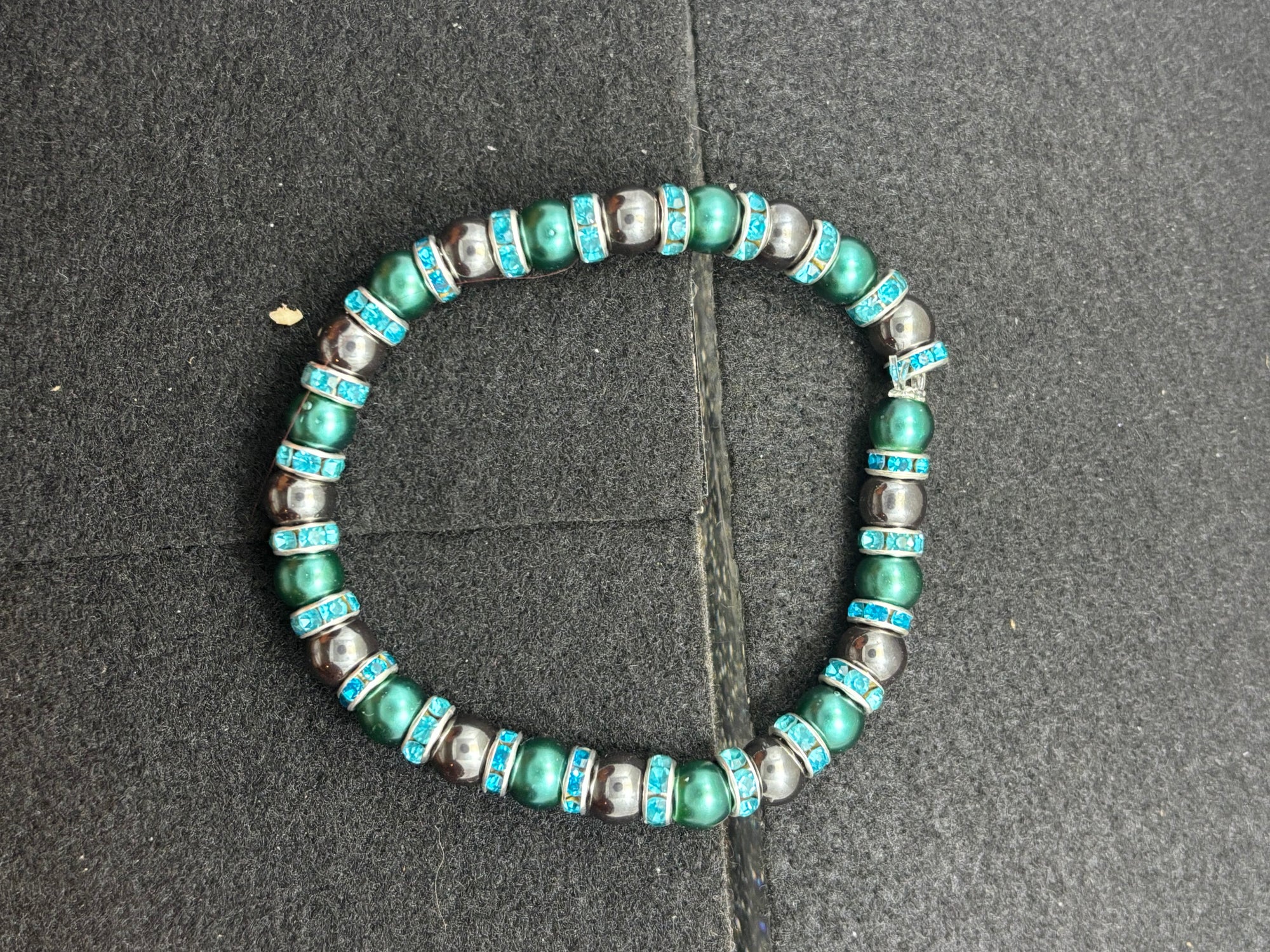 Teal Glass with Hematite Beaded Bracelet
