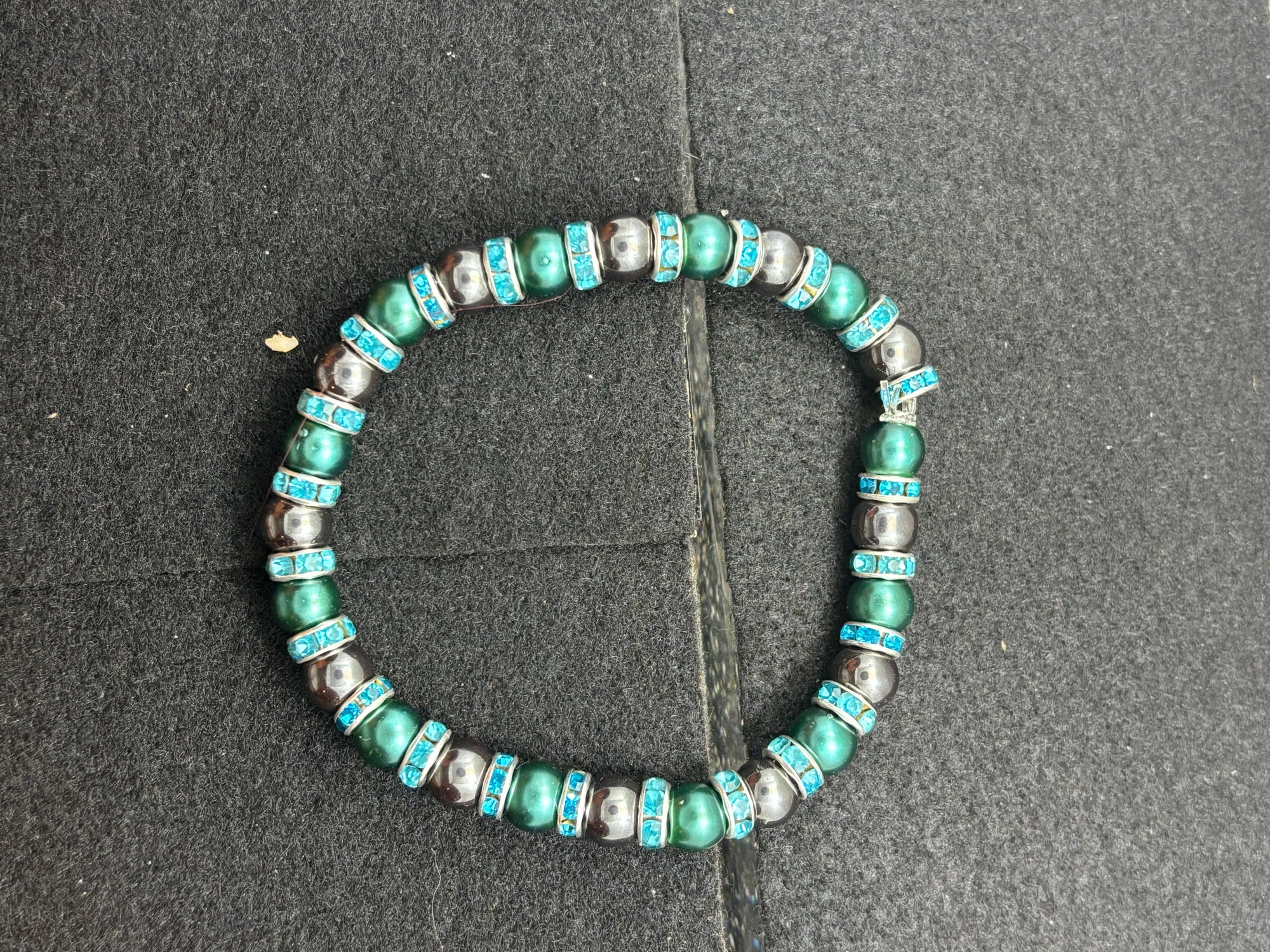 Teal Glass with Hematite Beaded Bracelet