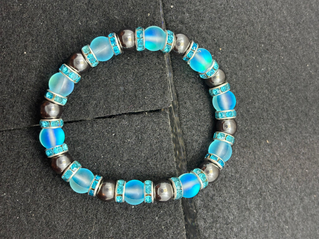 Teal Galss and Glowing Teal Mermaid Beaded Bracelet
