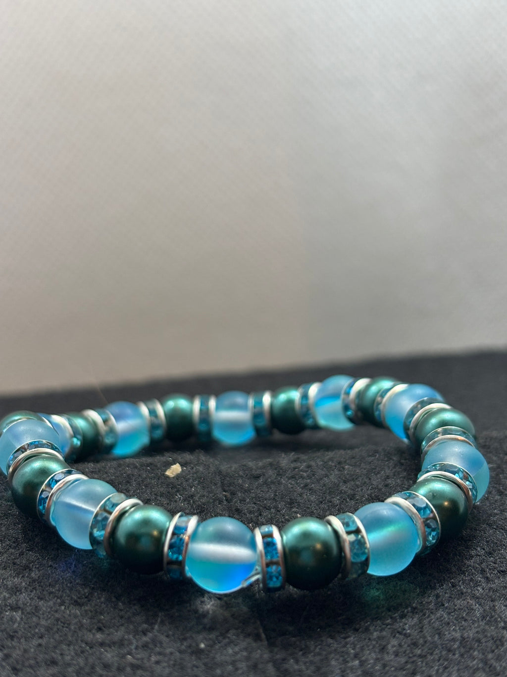 Teal Galss and Glowing Teal Mermaid Beaded Bracelet