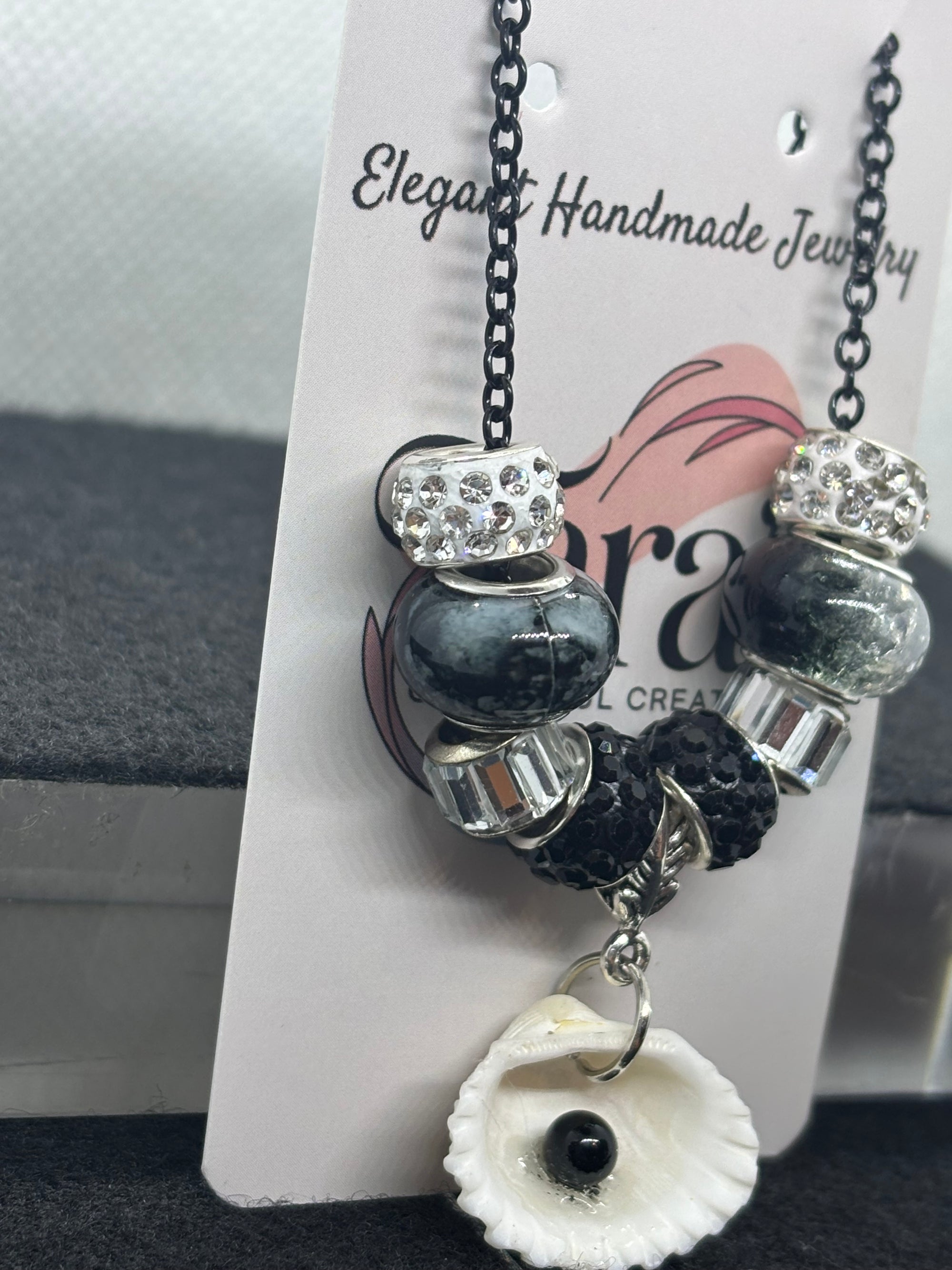 Black Pearl Seashell Beaded Chain Necklace