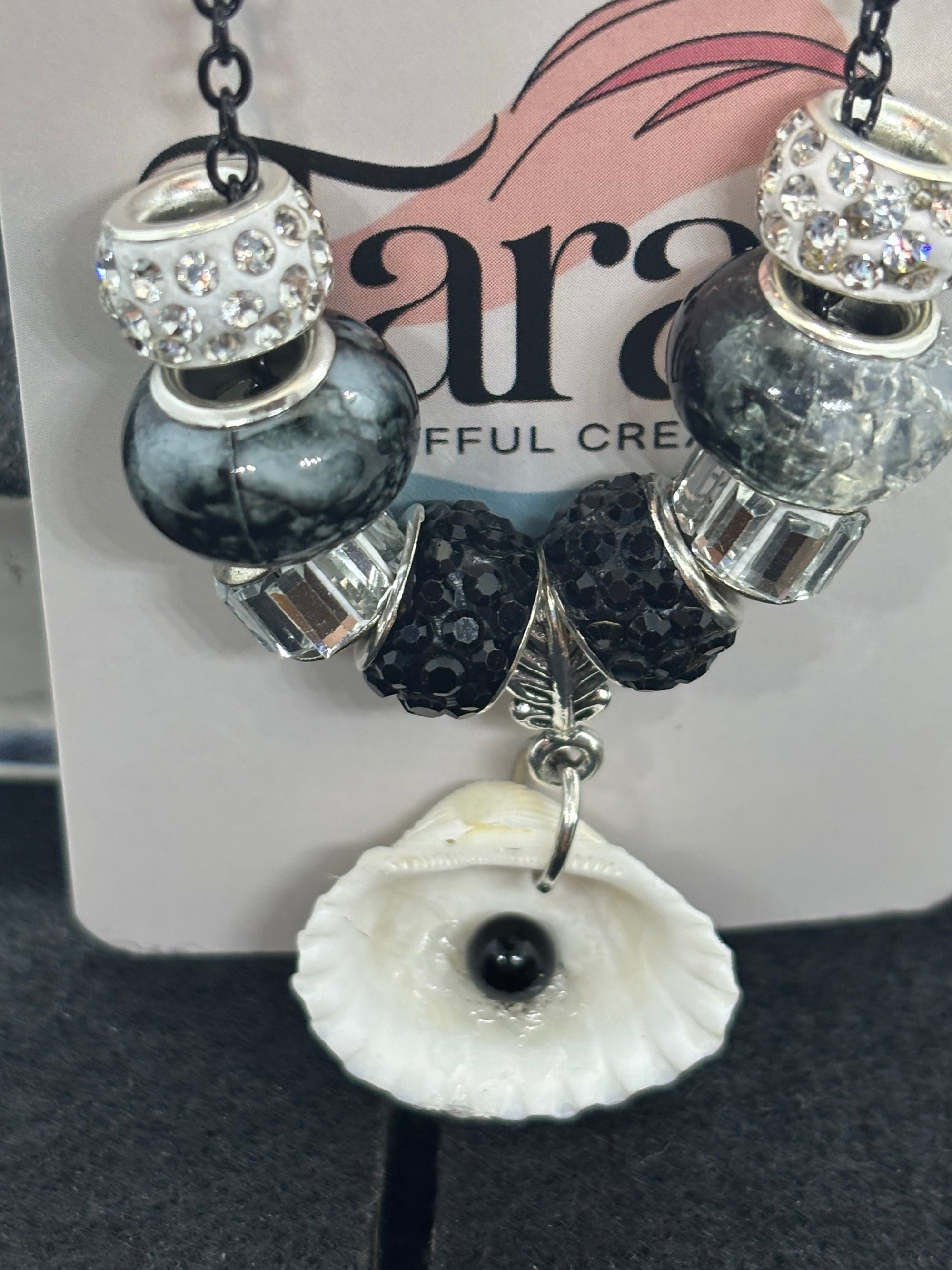 Black Pearl Seashell Beaded Chain Necklace
