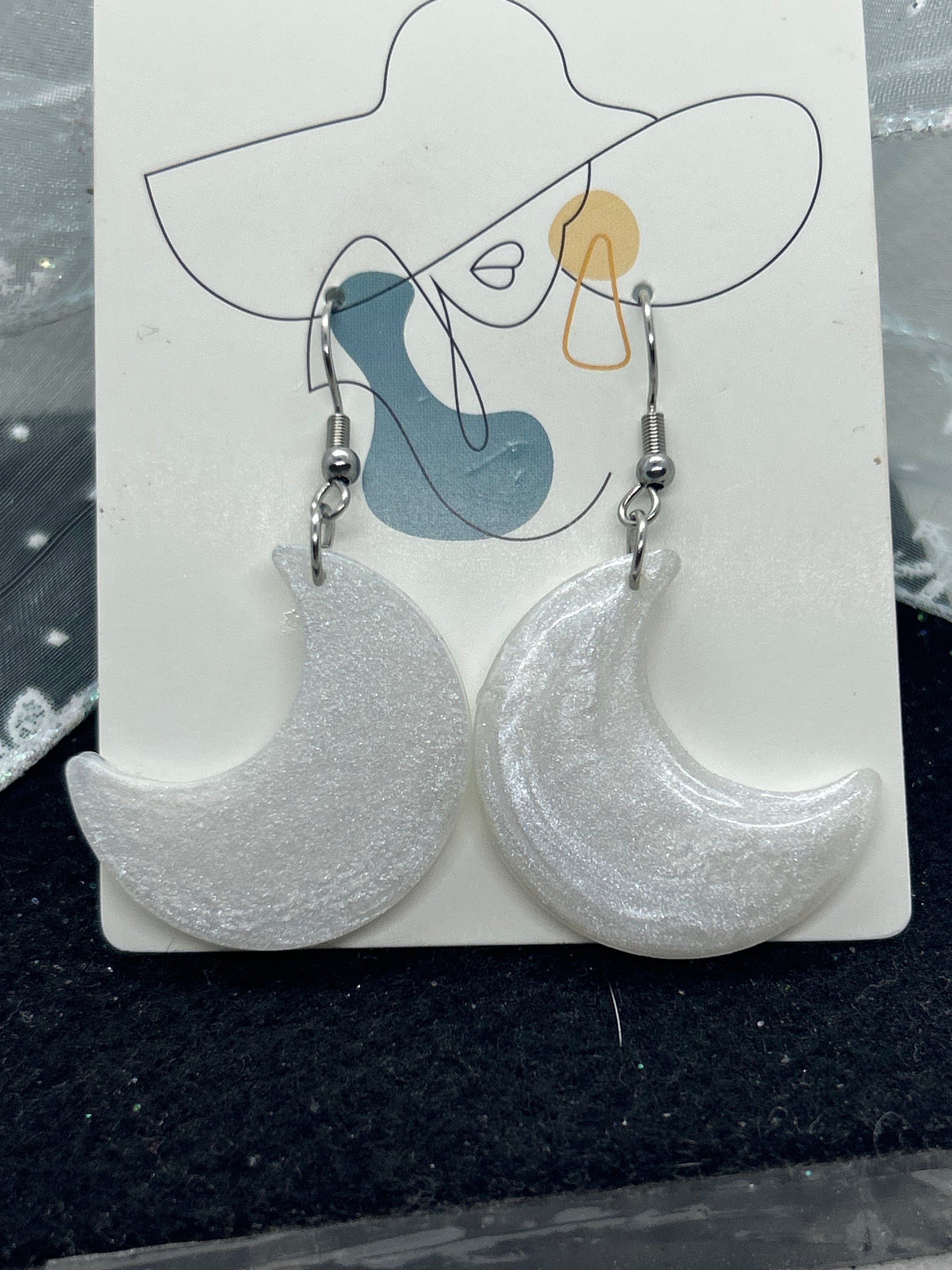 Halfmoon Earrings
