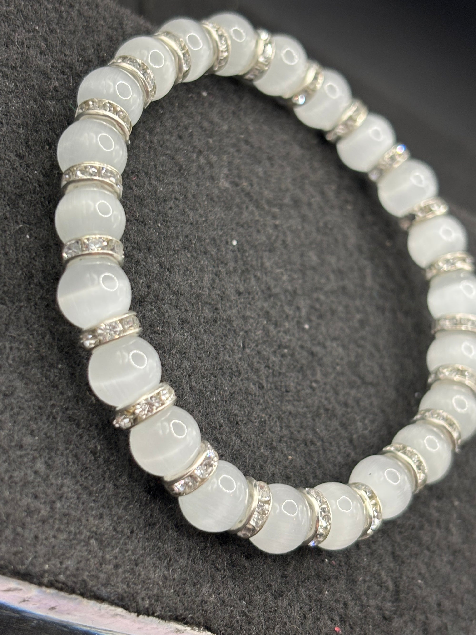 White Cat Eye Beaded Bracelet