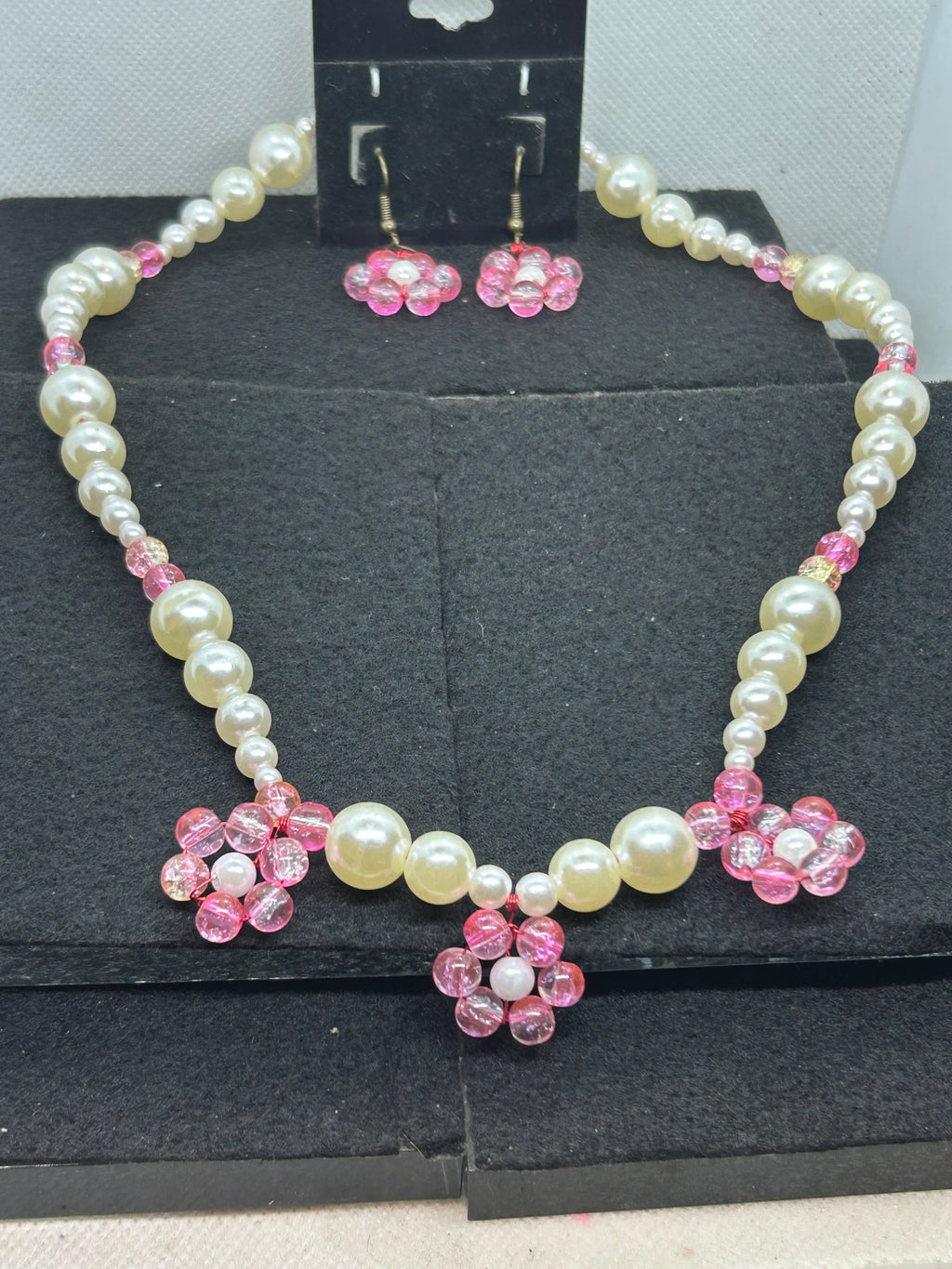 Pink and White Flower Beaded Necklace Plus Matching Earrings