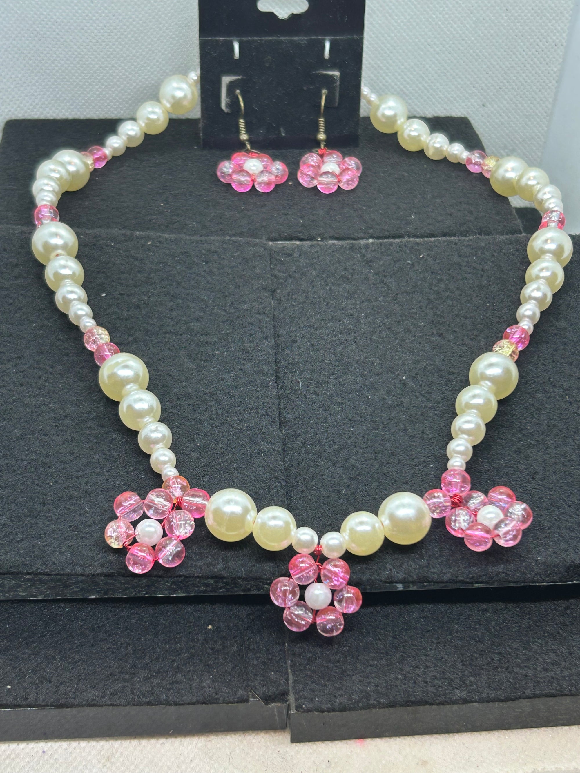 Pink and White Flower Beaded Necklace Plus Matching Earrings