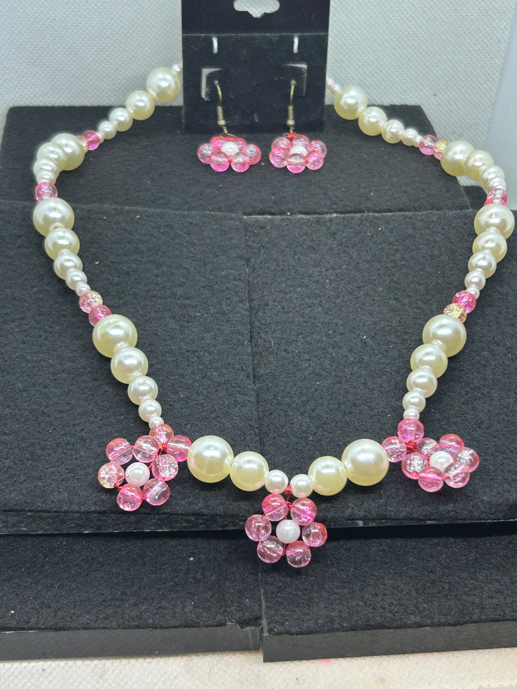 Pink and White Flower Beaded Necklace Plus Matching Earrings