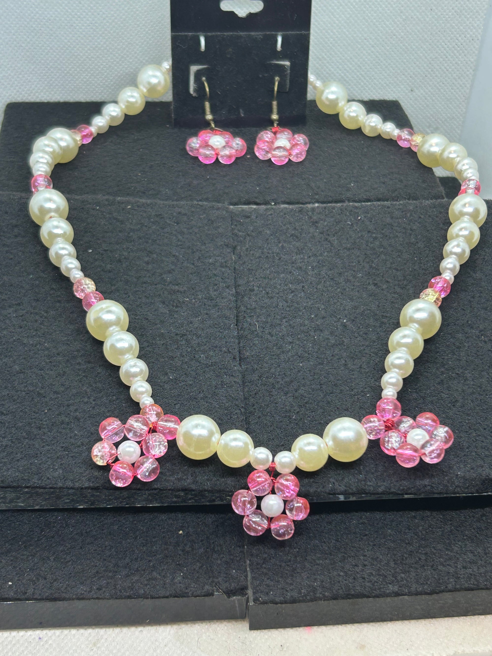 Pink and White Flower Beaded Necklace Plus Matching Earrings